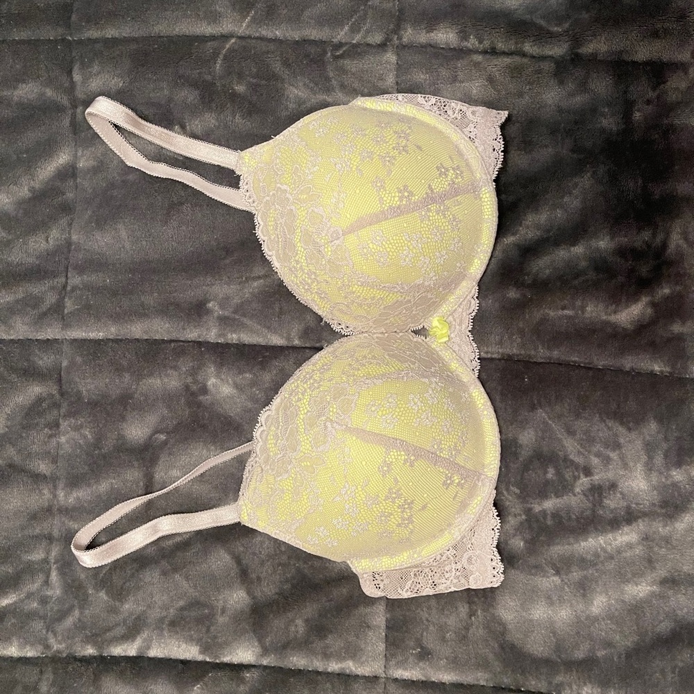 VS bra